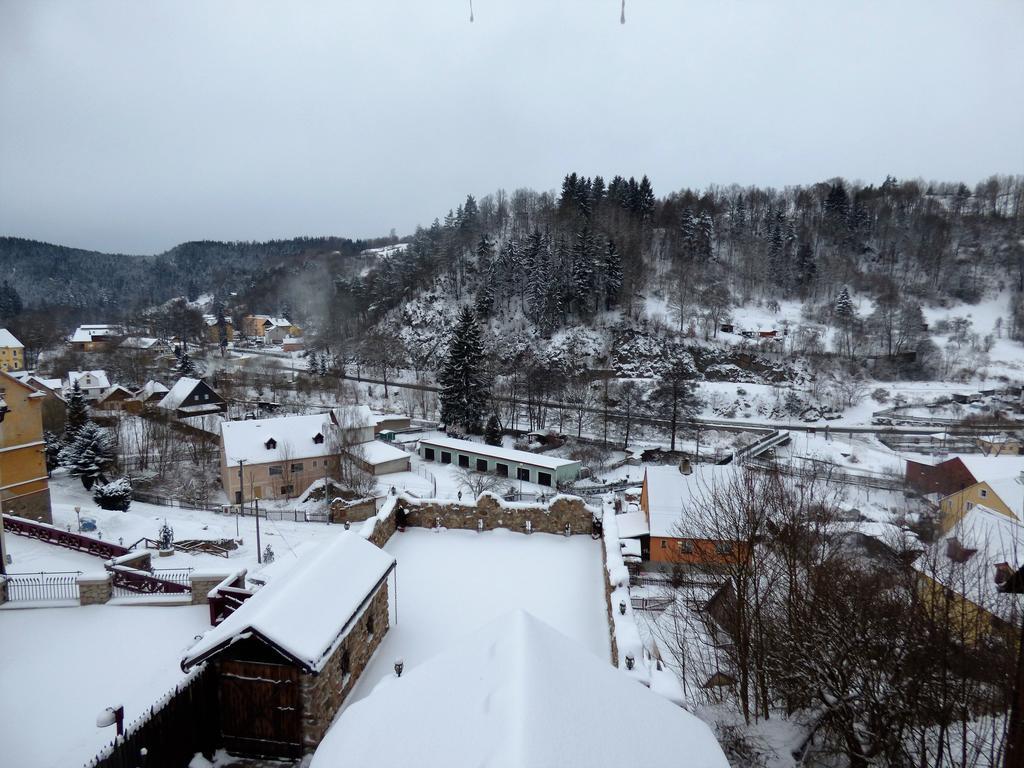 Hotel Penzion - Restaurant U Zámku Bečov nad Teplou Exteriér fotografie